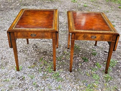 Mesa auxiliar de cuero con doble hoja de caída antigua Pembroke Par de Weiman Foto 1 de 4