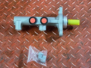 2007-2014 Brake Master Cylinder For Ford Edge Lincoln Mkx M630522/MC391162 - Picture 1 of 5