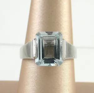 10k White Gold Aquamarine Ring Emerald Cut Half Bezel Solitaire size 7.25 - Picture 1 of 3