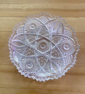Nucut Imperial Glass 6” Sawtooth Dish - Picture 1 of 3