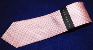 SEAN JOHN LIGHT PINK/WHITE/RED DOTS/GEOMETRIC TIE - NWT - TIES - DESIGNER TIES. - Picture 1 of 3