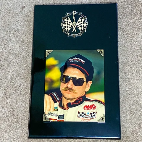 Dale Earnhardt Wooden Wall Clock With Picture and Racing Flags Cover