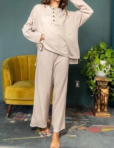 Bucketlist Solid Blushed Knit Oversize Henley Top Size M - Foto 1 di 5