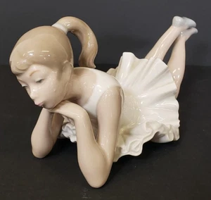 Figura LLADRO NAO ~ Bailarina pensativa #00149 - Imagen 1 de 8