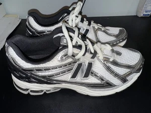 New Balance 1906R Men's Shoe White/Silver/Black - M1906RER Size 9.5 - Picture 1 of 5