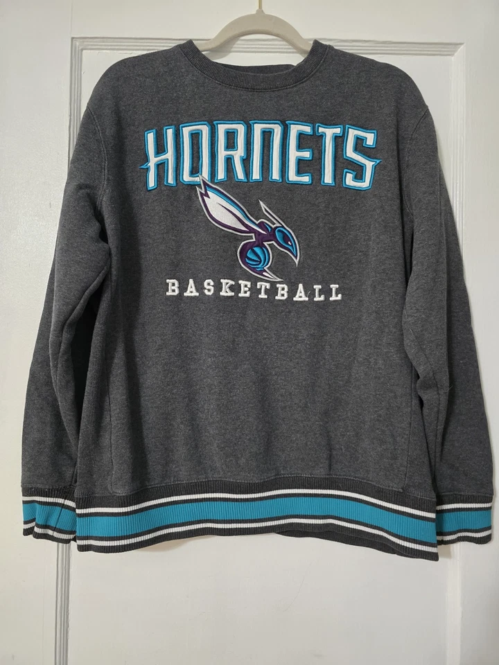 Charlotte Hornets Baloncesto Hombre Grande Gris Bordado Sudadera UNK NBA Foto 1 de 4