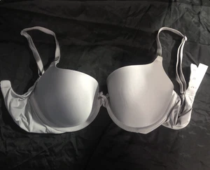 Victoria’s Secret Demi Bra 32D Gray Underwire Adjustable Straps - Picture 1 of 3