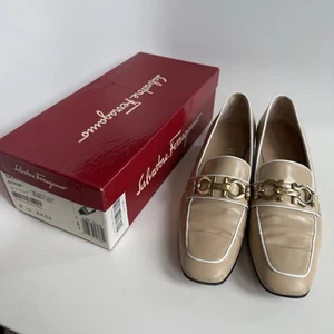 295 $ Salvatore Ferragamo Damen-Halbschuhe goldfarben Wüstenkalb Bianco Schuhe Größe 8,5 - Bild 1 von 12
