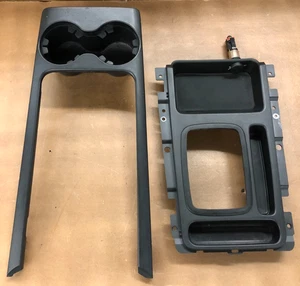 2006 kia sorento console cup holder shifter bezel 2003-2006 - Picture 1 of 3