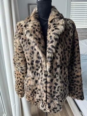 Abrigo Maje Piel de Conejo Estampado Leopardo Talla M Para Mujer Buen Estado Auténtico Foto 1 de 4