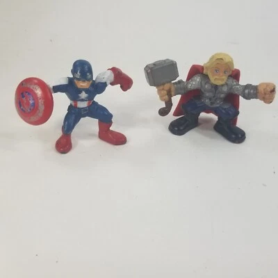 Figura de acción Thor y Capitán América 2 pulgadas Avengers Super Hero Squad Lote de 2x Foto 1 de 4