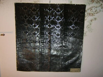 Beacon Hill, Piel Tyler, Diseño Piel Serpiente, 26.50" W X 26.50" L, Varios Colores Foto 1 de 2