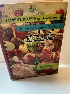 Cookbook, Favorite Recipes of American Home Economics Teachers - Meats, Spiral - Bild 1 von 8