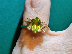 14k Solid Yellow Gold Peridot and Diamond Ring Size 3.5 Weighs 2.2 grams - Picture 1 of 5