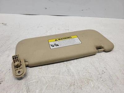 Parasol conductor izquierdo Hyundai Accent 2014 2015 2016 2017 bronceado 852101R1708M Foto 1 de 4