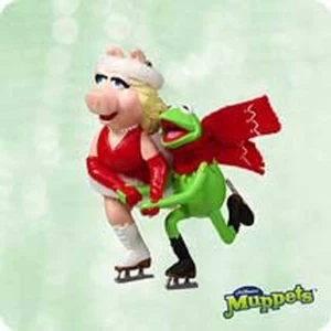 2003 Hallmark Ornament ~ Muppets - auf gefrorenem Teich ~ QXI8287 ~ Neu im Karton - Bild 1 von 1