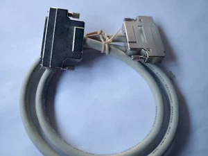 SCSI KABEL 2x 68 Pol Stecker male/female voll belegt 10mm dick Profiware Verläng - Picture 1 of 4