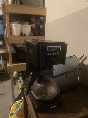 BUNN GRX-B Stainless Steel 10-Cup Velocity Coffee Brewer - Black — 第 1/2 张图片