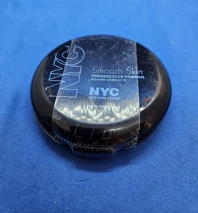 NYC Smooth Skin Pressed Face Powder 704A WARM BEIGE 0.33oz SEALED - Picture 1 of 2