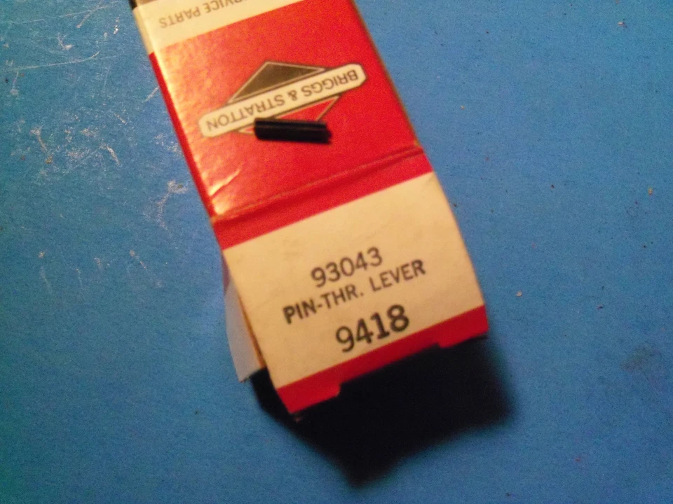 NEW BRIGGS PIN 93043 OEM B29 - Image 1 of 1