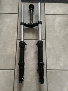 Yamaha Yzfr125 R125 Front Forks And Bottom Yoke - Picture 1 of 6