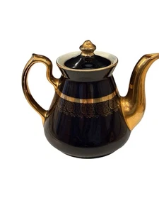 Vtg Hall Teapot 6 Cup Black Gold Trim USA Ceramic Coffee Pot 070 XS Mid Centur - Picture 1 of 13