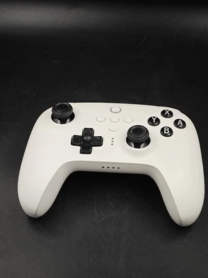 8BitDo Ultimate Bluetooth Controller - Gebraucht, Guter Zustand - Bild 1 von 4