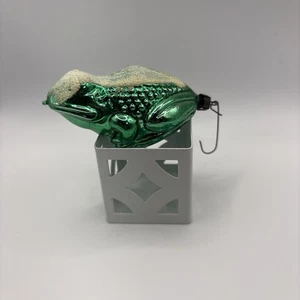 Vintage Frog Christmas ornament - Picture 1 of 8
