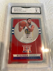STEPHEN CURRY WARRIORS 2019 CHRONICLES HOMETOWN HEROES #546 GRADO 9 L@@@@K - Foto 1 di 2