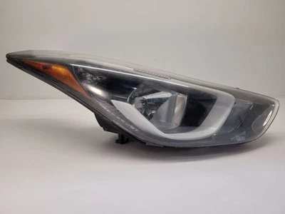 15 faros LED derecho HYUNDAI ELANTRA 2015 JX5313W030JA Foto 1 de 4