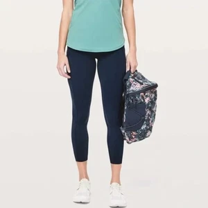 Lululemon Rápido y Gratis 7/8 Apretado II Nulux 25" No Reflectante - Azul Marino 4 - Imagen 1 de 10