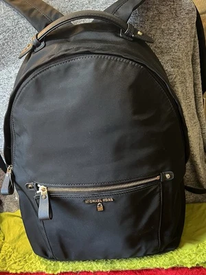 Michael Kors Kelsey Negro Nylon Cuero Saffiano Borde Cremallera Bolso de Hombro Mochila Foto 1 de 4