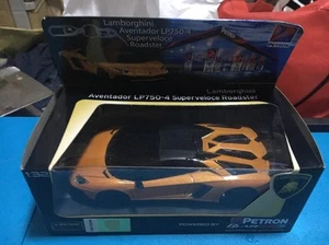 Auténtico auto diecast Lamborghini Aventador LP750-4 1:32 Petron Filipinas Excl. - Imagen 1 de 3