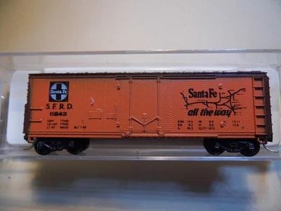 N - Con-Cor 1052A - 40' Steel Reefer, Santa Fe SFRD 11843      LN w/ M-M cpl - Image 1 of 2