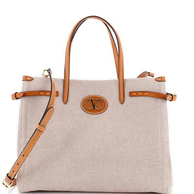 Сумка с короткими ручками для покупок Valentino Garavani Antibes холщовая с кожей средняя - Изображение 1 из 4