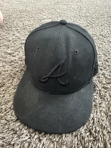 Atlanta Braves Mütze Jugend 6 1/2 schwarz auf schwarz 59Fifty nicht verstellbar - Bild 1 von 5