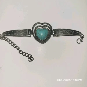 PULSERA CORAZÓN TURQUESA Y PLATEADO Betsy Johnson Ajustable - Imagen 1 de 5