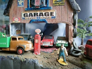 1.43 Diarama Garage/junkyard - Picture 1 of 7