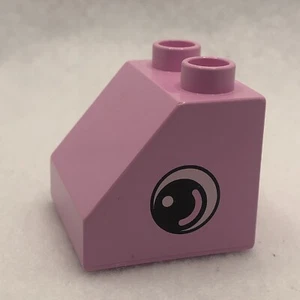 LEGO 6474pb33 Bright Pink Duplo, Brick 2 x 2 x 1 1/2 Slope 45 W/ Eye (x1) - Picture 1 of 4