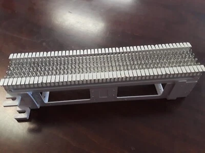 Siemon Punch-Down Contact Block S66M1-50 USED - Image 1 of 4