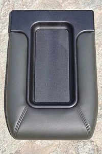 MIDDLE CENTER CONSOLE STORAGE TOP LID COVER  HIGH QUALITY SILVERADO SIERRA - Picture 1 of 8