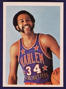 1971-72 Harlem Globetrotters 84 #54 Theodis Ray Lee/(ball on hip) NMMT+ - Picture 1 of 2