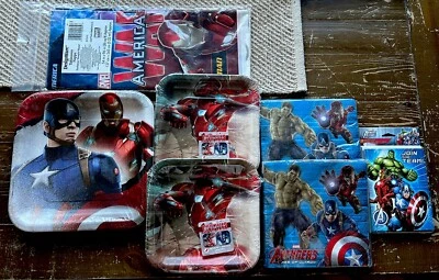 ENORME Lote VENGADORES Iron Man Capitán América Suministros de Fiesta Invitaciones Platos Servilletas Foto 1 de 4