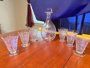 Gorgeous 8 Piece Antique Baccarat France Elizabeth Etched Decanter Set Signed - Picture 1 of 3