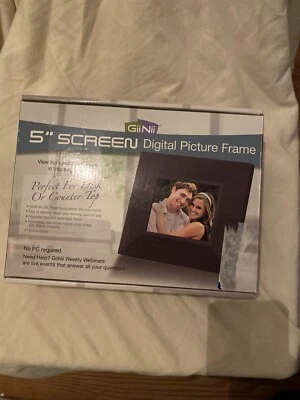 Gii Nii 5" Screen Digital Picture Frame - Image 1 of 4