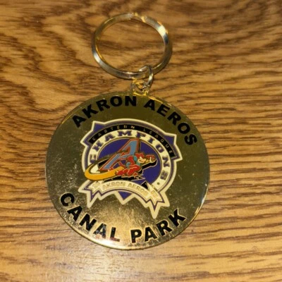 Llavero Akron Aeros Campeones de Béisbol Canal Park 8 de abril de 2004 Primer mérito Foto 1 de 2