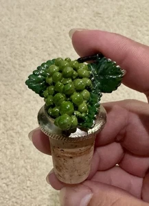 Weinflasche Korken Korb mit Trauben Topper Design  - Bild 1 von 8