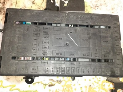 Fuse Box Engine Fits 05-07 FORD F250SD PICKUP 2125443 - Image 1 of 4