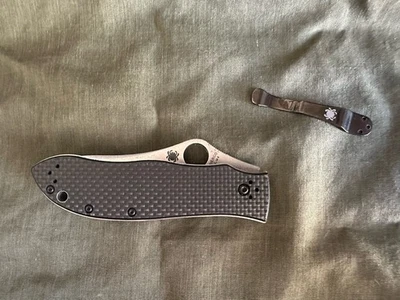 Spyderco Gayle Bradley 1 Black Carbon fiber M4 Satin Blade Knife C134CFP NEW - Image 1 of 4