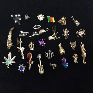 VENDEDOR DEL REINO UNIDO Moda Prendedores de Metal Insignia Broche Esmalte Conjunto Mixto Divertido Moda Lindo - Imagen 1 de 515
